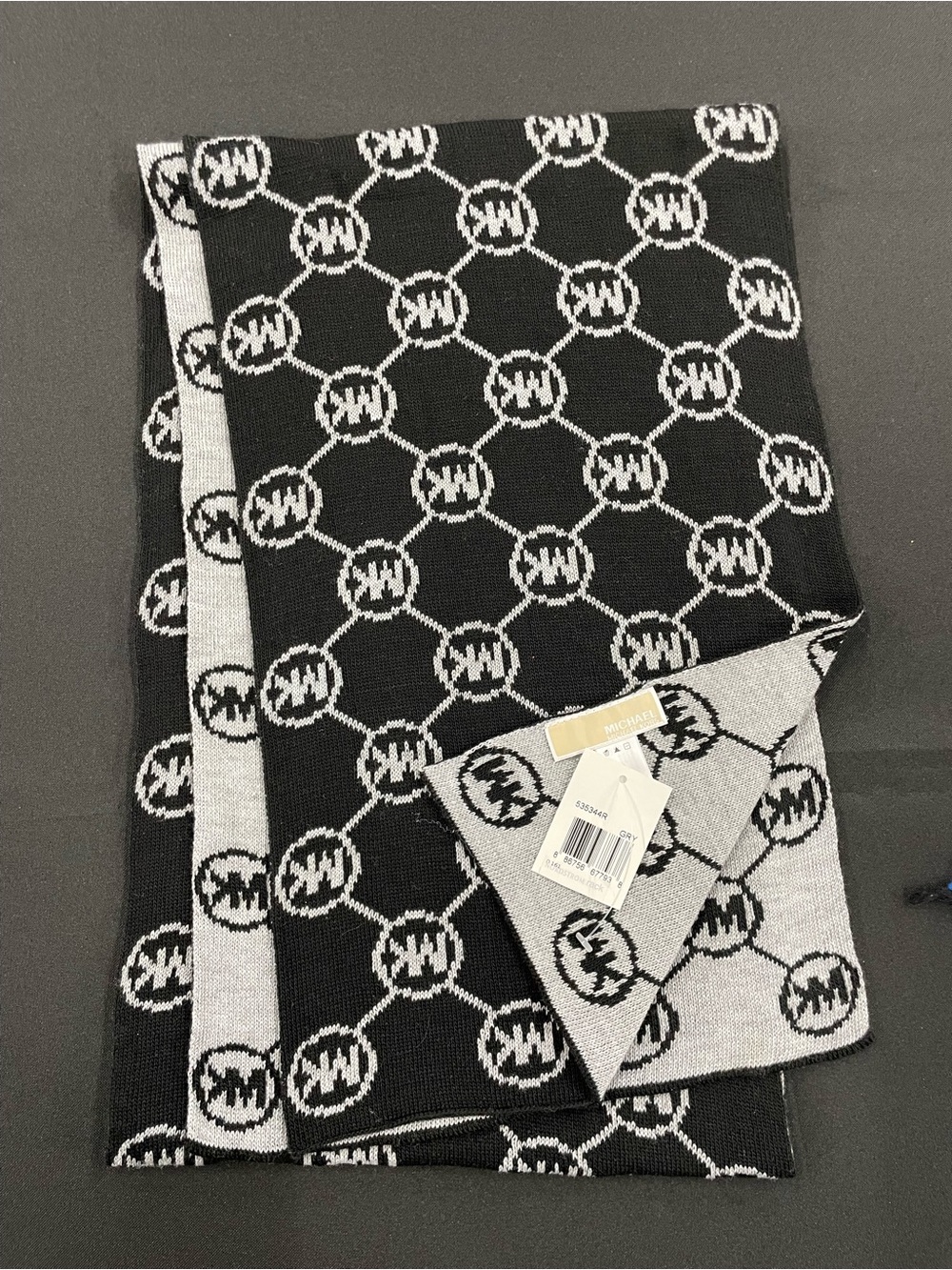 Brand New Michael Kors Reversible Black & Gray MK Logo Knit Scarf